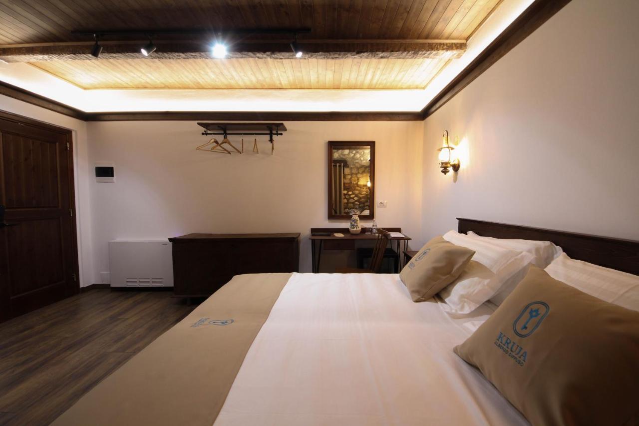 Diffuso , Inside Castle Hotel