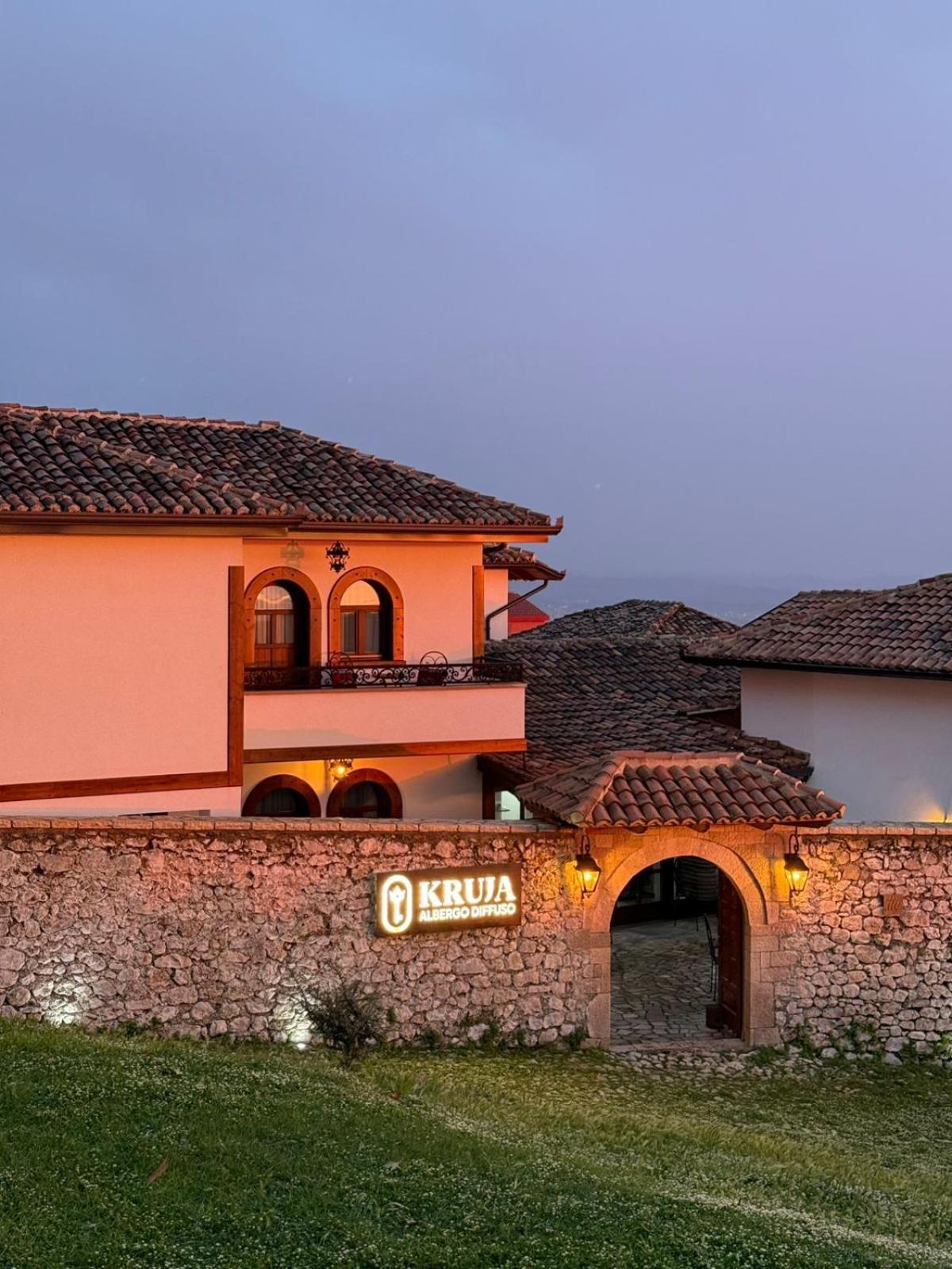 Hotel Diffuso , Inside Castle 4*