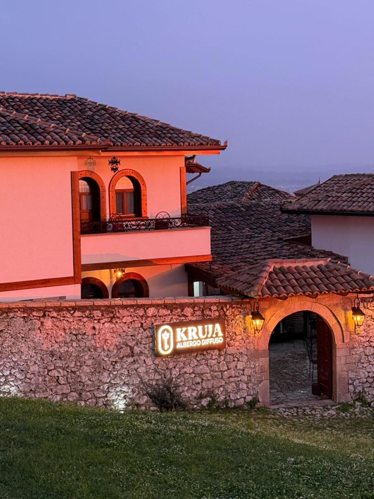 Diffuso , Inside Castle