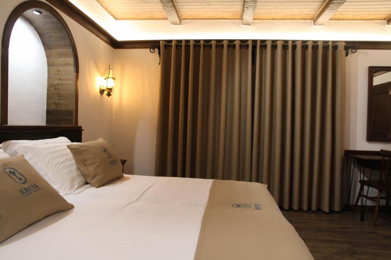 Diffuso , Inside Castle Hotel Krujë