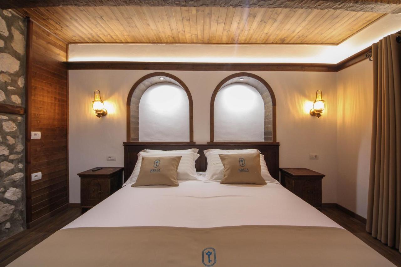 Hotel Diffuso , Inside Castle