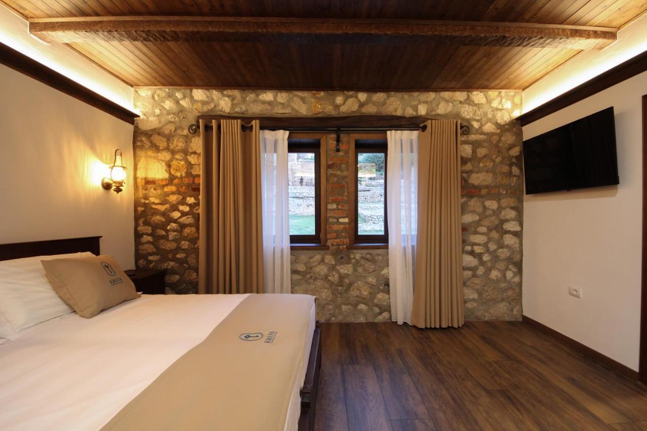 Hotel Diffuso , Inside Castle